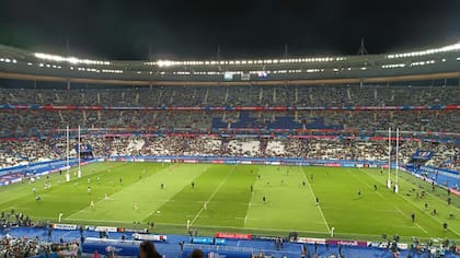 Así está el Stade de France, donde llueve a poco más de una hora del arranque del partido entre los Pumas y All Blacks