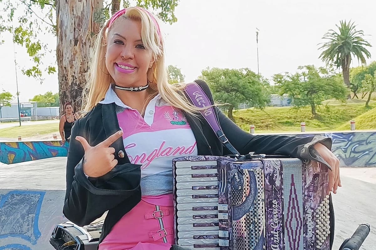 Así está hoy Azul Carrizo, "La Dama del Acordeón", ex participante de Gran Hermano