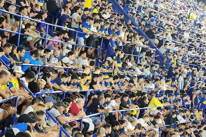 Así estaba la Bombonera el domingo ante Atlético Tucumán; la cantidad de gente en las tribunas motivó las quejas de los socios