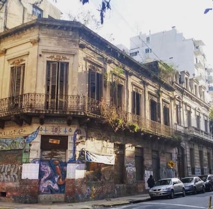 Así estaba la esquina del bar Saeta después de la explosión