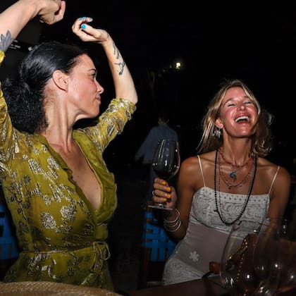 Así festejaban fin de año Dolores y Bernardita