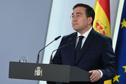 Así fue el momento en que el ministro español anunció que el país deja de tener embajadora en Argentina