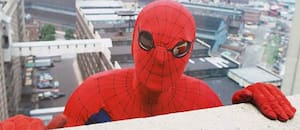 La primera (y olvidada) serie de Spider-Man: sin efectos y con un doble colgado de un helicóptero