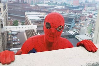 La primera (y olvidada) serie de Spider-Man: sin efectos y con un doble colgado de un helicóptero