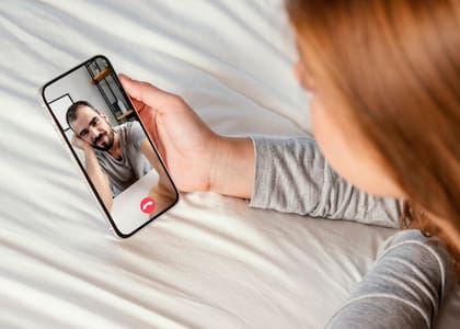 Así funcionan los filtros de las videollamadas de WhatsApp