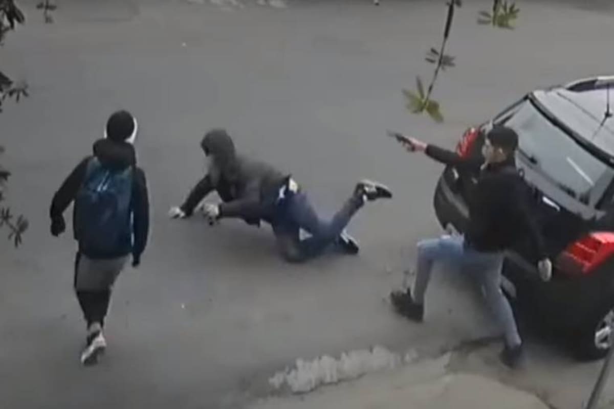 Así golpearon al vecino de Avellaneda y lo encañonaron para robarle la camioneta
