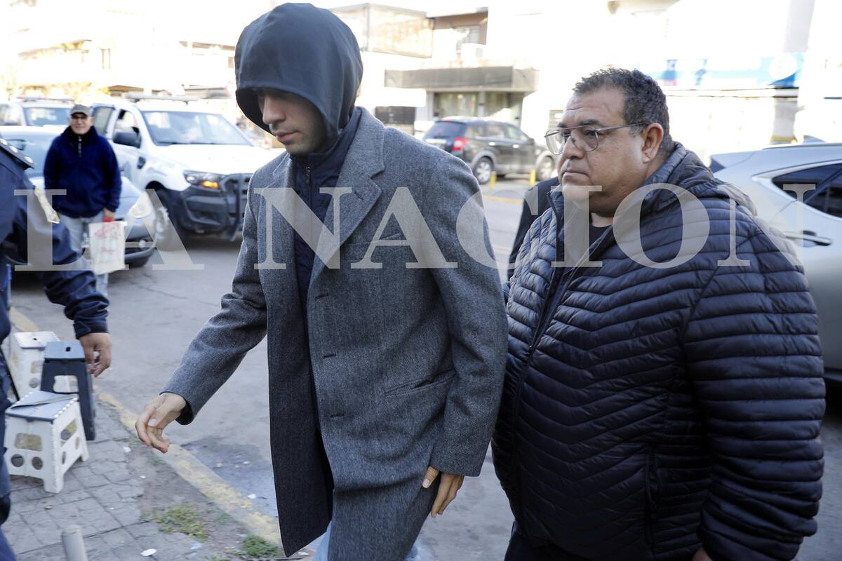 Así llegaba Gonzalo Montiel a una fiscalía para someterse a una pericia por una causa de abuso