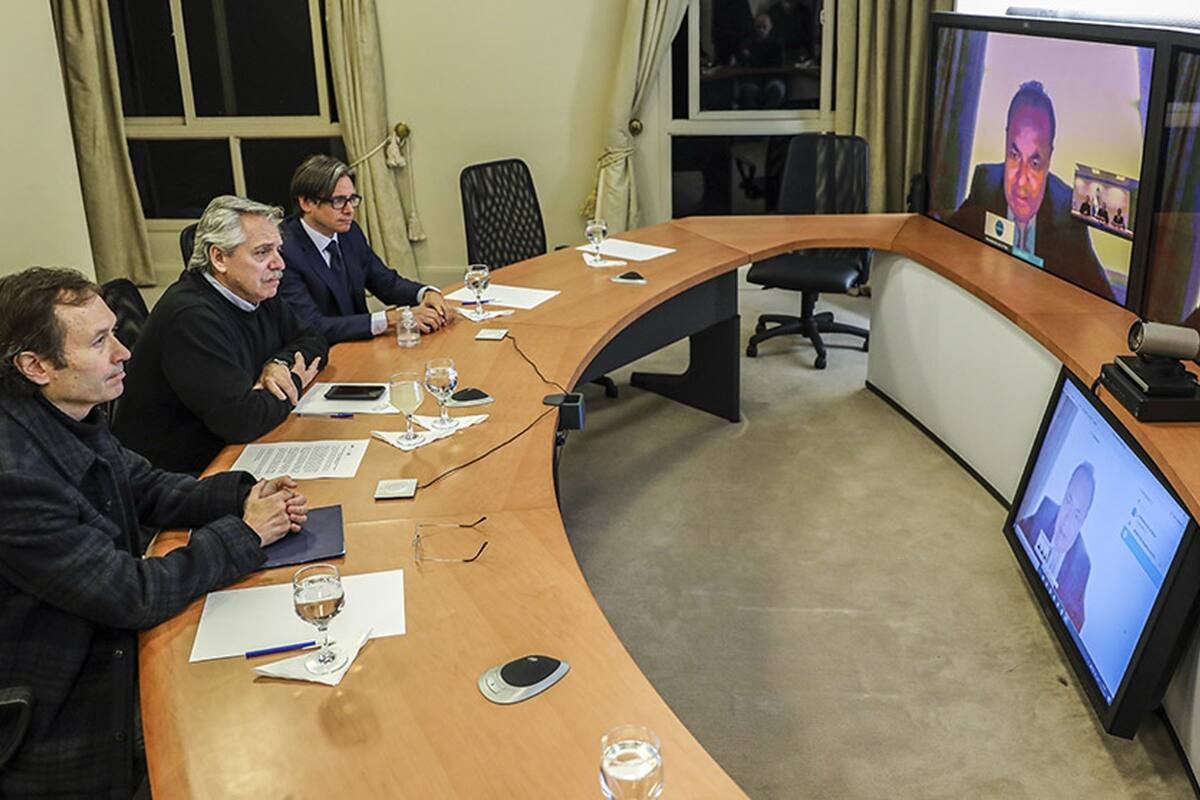 Así lo confirmó el titular del Banco de Desarrollo de América Latina (CAF), Luis Carranza Ugarte, al presidente Alberto Fernández durante una videoconferencia