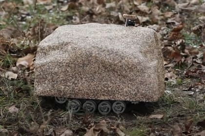 Así luce el robot con forma de piedra desarrollado por los cadetes de la Fuerza Aérea Rusa
