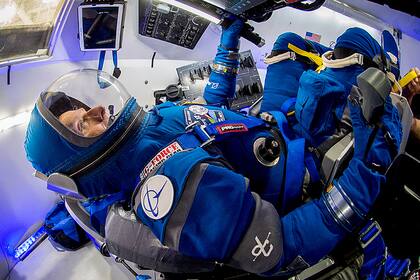 Así luce el traje diseñado por Boeing, otra de las compañías autorizadas por la NASA en el programa espacial comercial