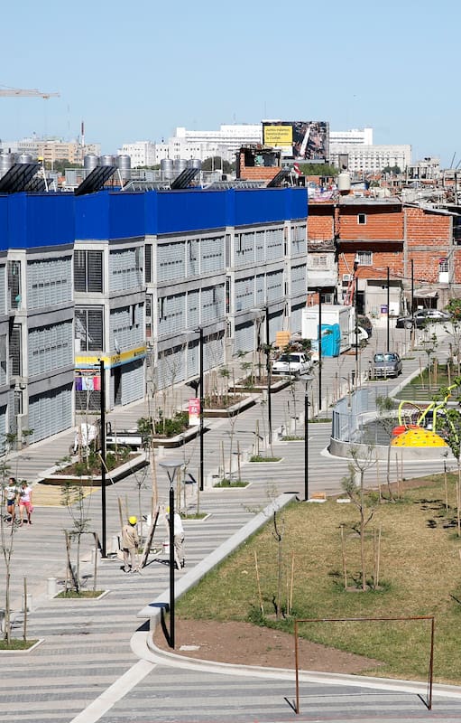 Así luce hoy el nuevo barrio de la Villa 31; viviendas donde había un depósito de contenedores
