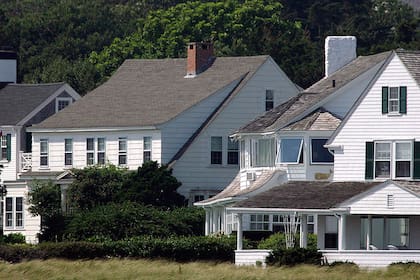 Así luce la imponente mansión en la actualidad