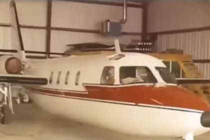 Así lucía el avión antes de estrellarse contra el agua