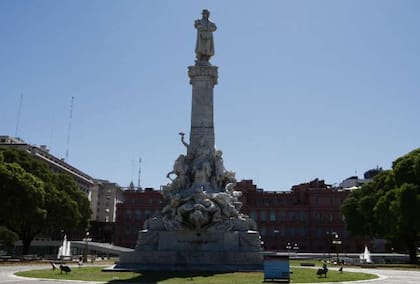 Así lucía el monumento en la Casa Rosada, antes del traslado