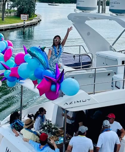 Así lucía la fiesta de Adamari López en el yate