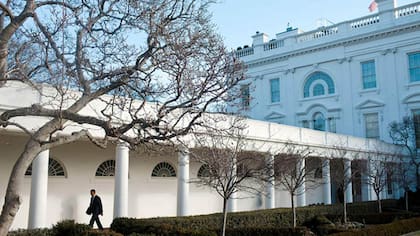 El expresidente Barack Obama tuvo un incidente similar en la Casa Blanca