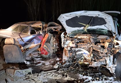 Así quedaron los vehículos tras el fuerte choque en la ruta provincial 60