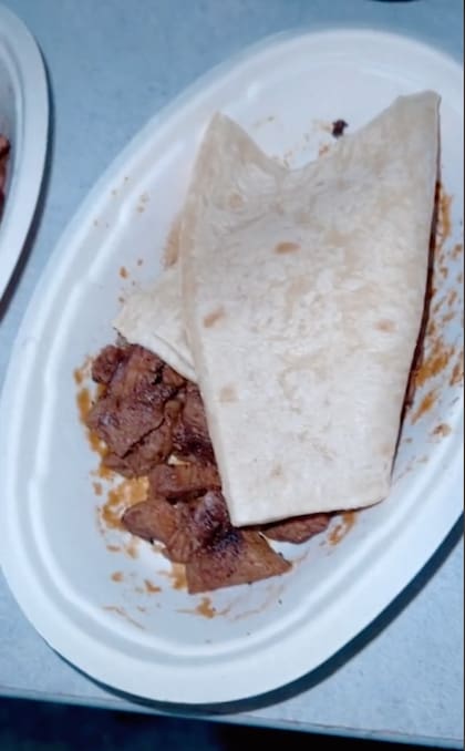 Así quedaron sus platos de Chipotle con la tortilla encima
