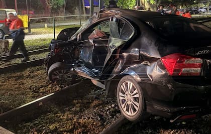 Así quedó el auto de la actriz y conductora Ernestina Pais