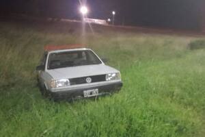 Así quedó el auto en el que viajaba la familia