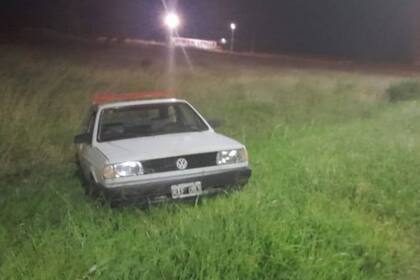 Así quedó el auto en el que viajaba la familia