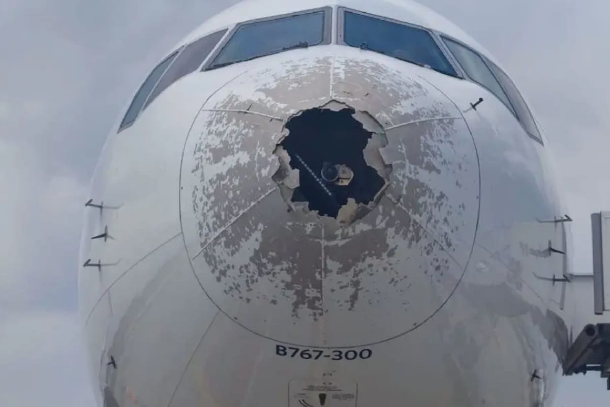 Así quedó el avión tras la tormenta de granizo en Milán