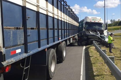 Así quedó la camioneta en la que se accidentó Francisco, el sobrino de Susana Giménez y en el que murieron sus dos abuelos paternos