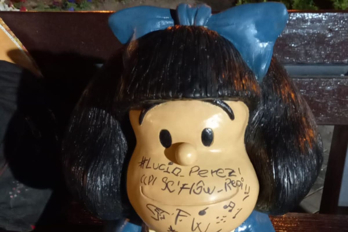 Así quedó la cara de Mafalda tras el ataque de los vándalos, quienes serán procesados por daños. Foto Gentileza Ciudad de Mendoza