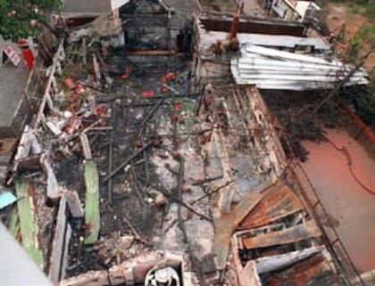 Así quedó la discoteca Kheyvis, luego de que fue arrasada por el fuego
