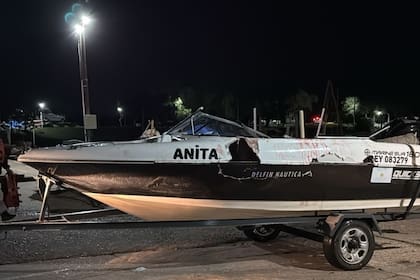 Así quedó la embarcación en la que viajaba el joven que murió y otras ocho personas