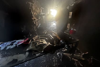 Así quedó la redacción de la Revista Anfibia tras el incendio