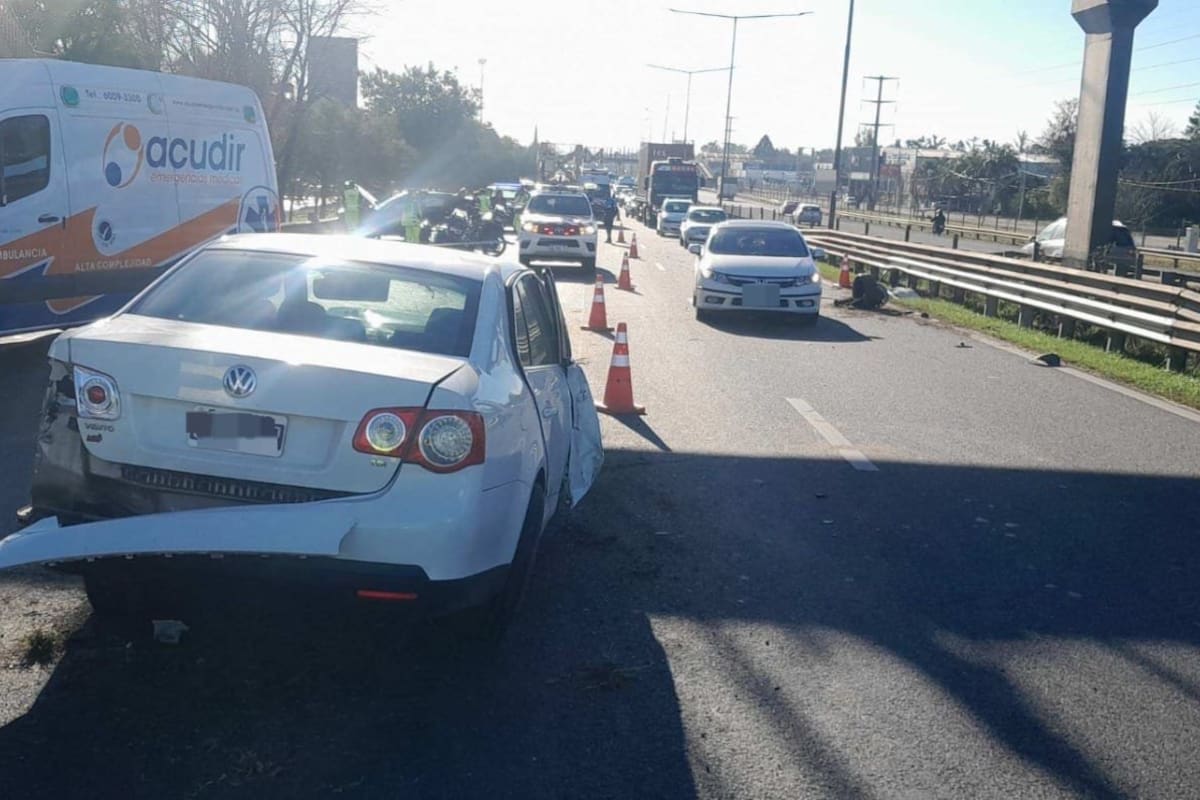 Así quedó uno de los autos involucrados