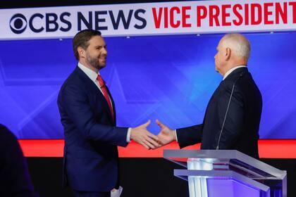 Así reaccionaron los principales medios de comunicación estadounidenses al debate vicepresidencial entre Tim Walz y JD Vance Chip Somodevilla/Getty Images/AFP (Photo by CHIP SOMODEVILLA / GETTY IMAGES NORTH AMERICA / Getty Images via AFP)