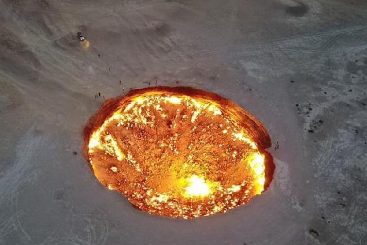 Así se ve el cráter llamado mundialmente como la Puerta del Infierno en Turkmenistán