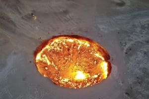 Así se ve el cráter llamado mundialmente como la Puerta del Infierno en Turkmenistán