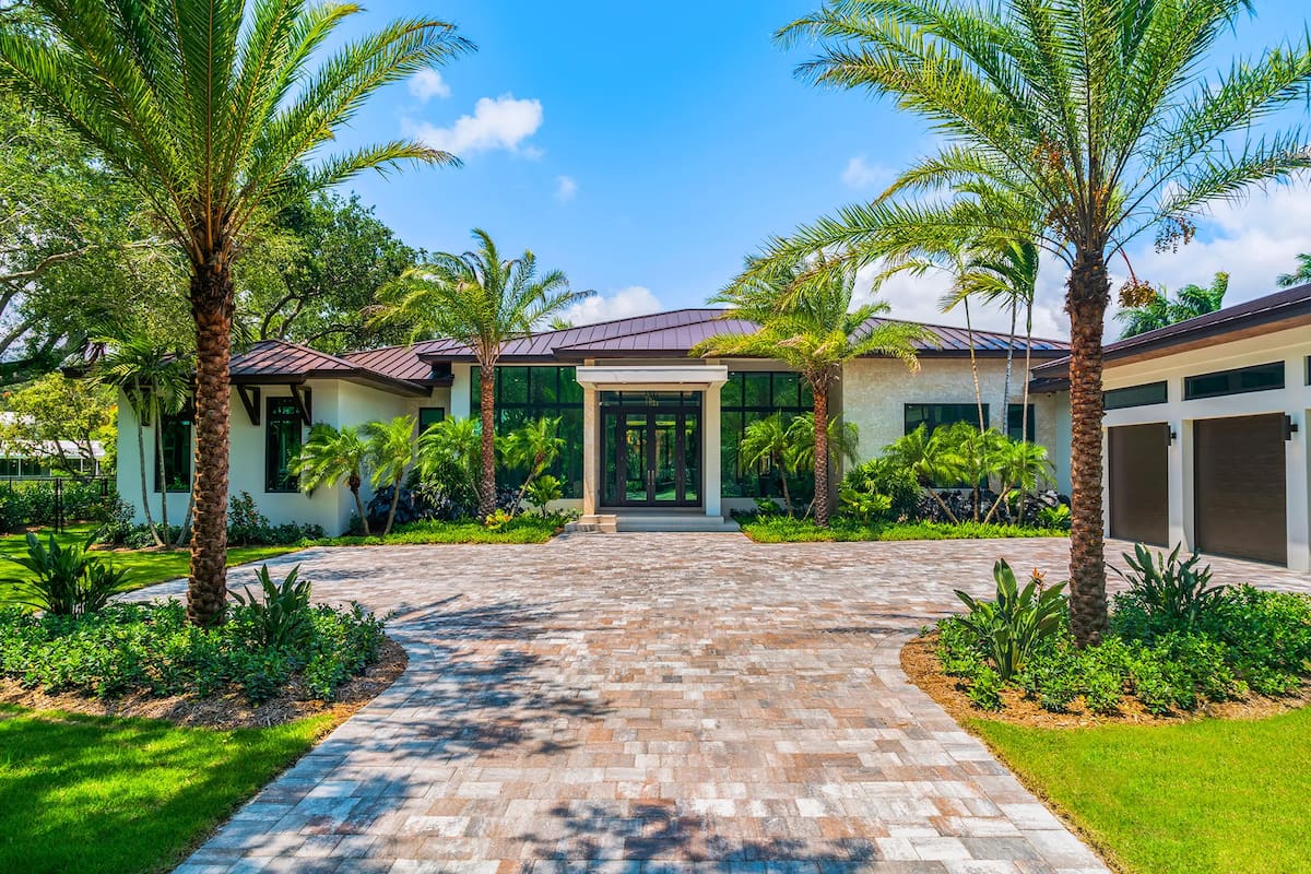 Así se ve el exterior de la casa en la vida real que tiene su versión digital en el metaverso