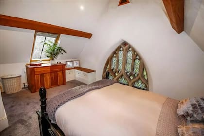Así se ve el interior de la capilla reformada