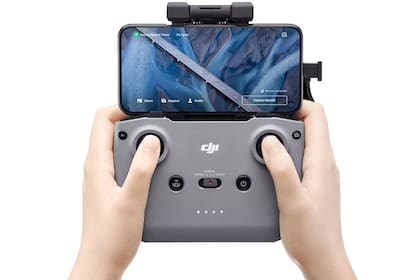 Así se ve el nuevo control de mando de DJI para el Mavic Air 2