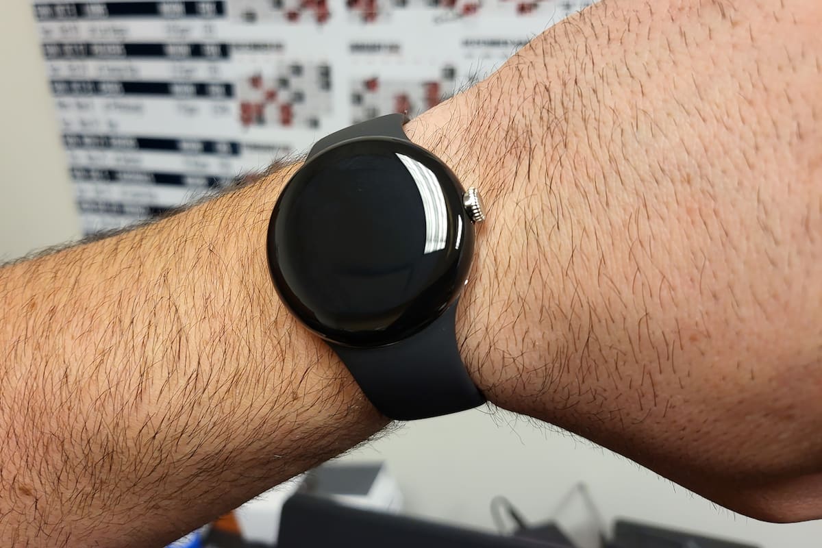 Así se ve el prototipo de Pixel Watch extraviado, que alguien encontró en un bar