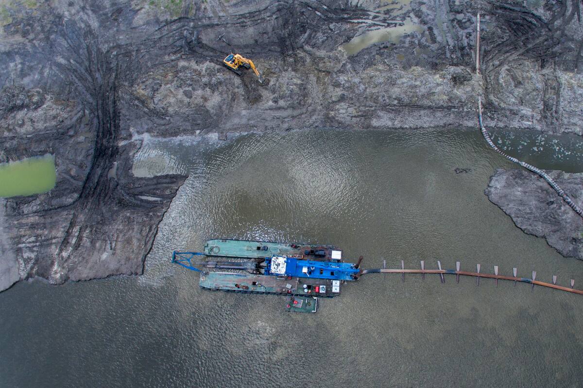 Asi se ve el trabajo de la draga desde el aire