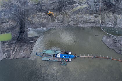 Asi se ve el trabajo de la draga desde el aire