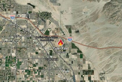 Así se ve Tyler Fire, el incendio en Riverside que dañó dos estructuras y afectó 4,45 hectáreas, sin reportes de heridos