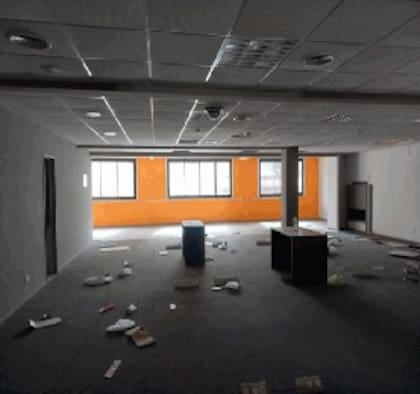 Así se ve una de las oficinas que se subastarán en septiembre