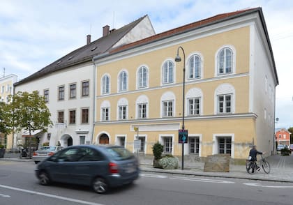 Así se veía la casa donde nació Adolf Hitler, en Braunau am Inn, Austria, antes de la remodelación