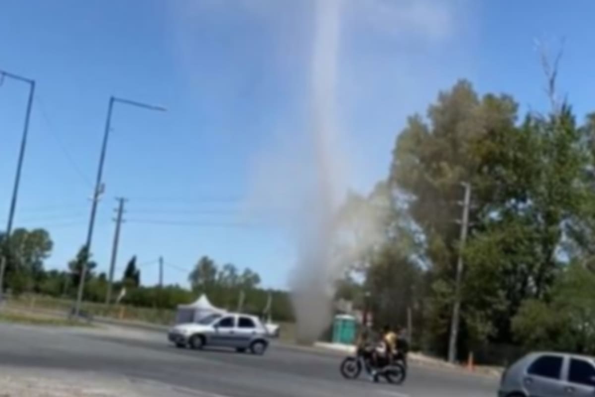Así se vio el torbellino en la ruta