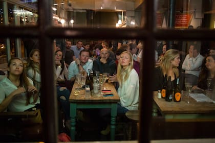 Así se vivió el triunfo de Gales ante Inglaterra en un bar de Londres
