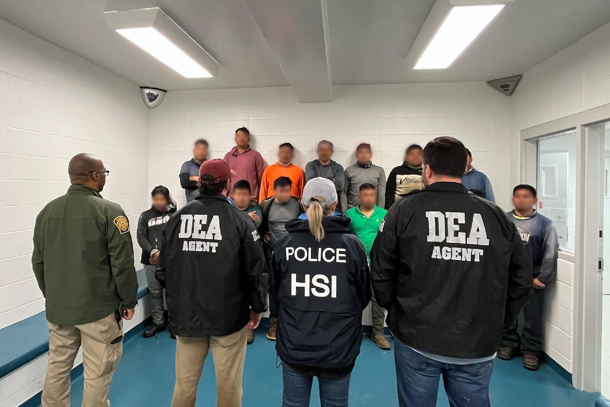 Así son las redadas del ICE en los lugares de trabajo