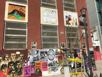 Asisten a la Escuela Isauro Arancibia más de ochocientas personas
