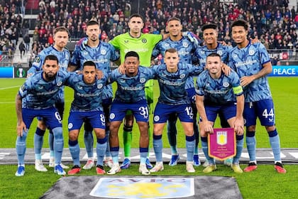 Aston Villa debutará en la Premier League contra West Ham United, con el arquero argentino Emiliano Martínez entre sus figuras.