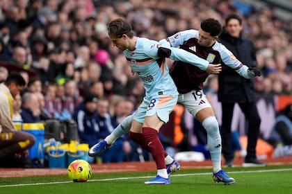 Aston Villa pierde ante Brentford y complica su lucha por el título; Man United vuelve a ganar